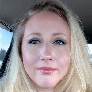 Meet your Posher, Kari